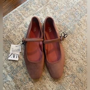 NWT Zara Velvet Mary Janes